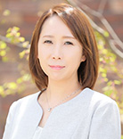 安富 綾